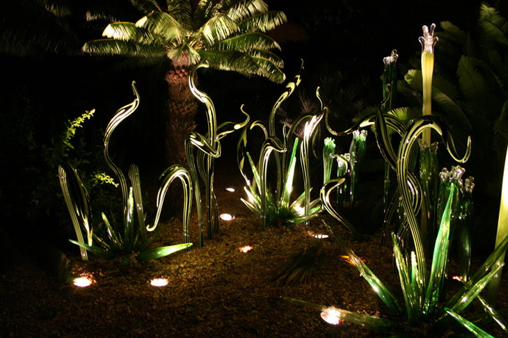 content_c2-Photo-by-Matthew-Hoelscher.-Chihuly-Night_s-at-Fairchild-Gardens[1].jpg